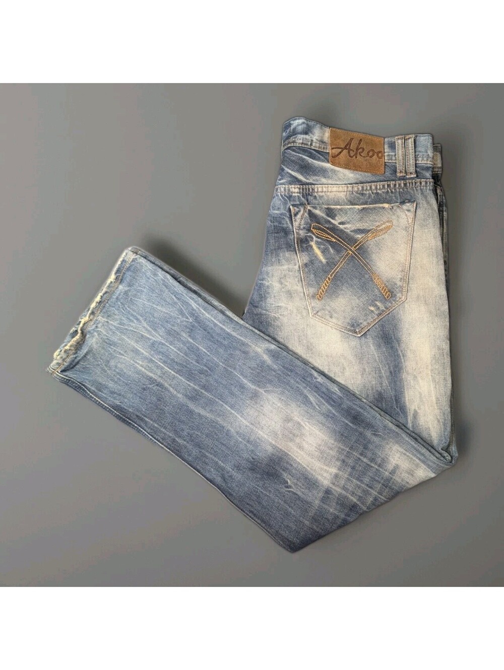Akoo Brand Jeans 38x34 Distressed